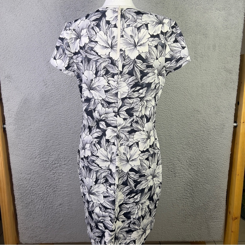 Tommy Bahama Aubrey Lani Kai Bay Dress Womens Small Black White Floral Beach - Picture 3 of 9